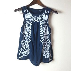 Lucky Brand || Sleeveless Embroidered Top Blouse